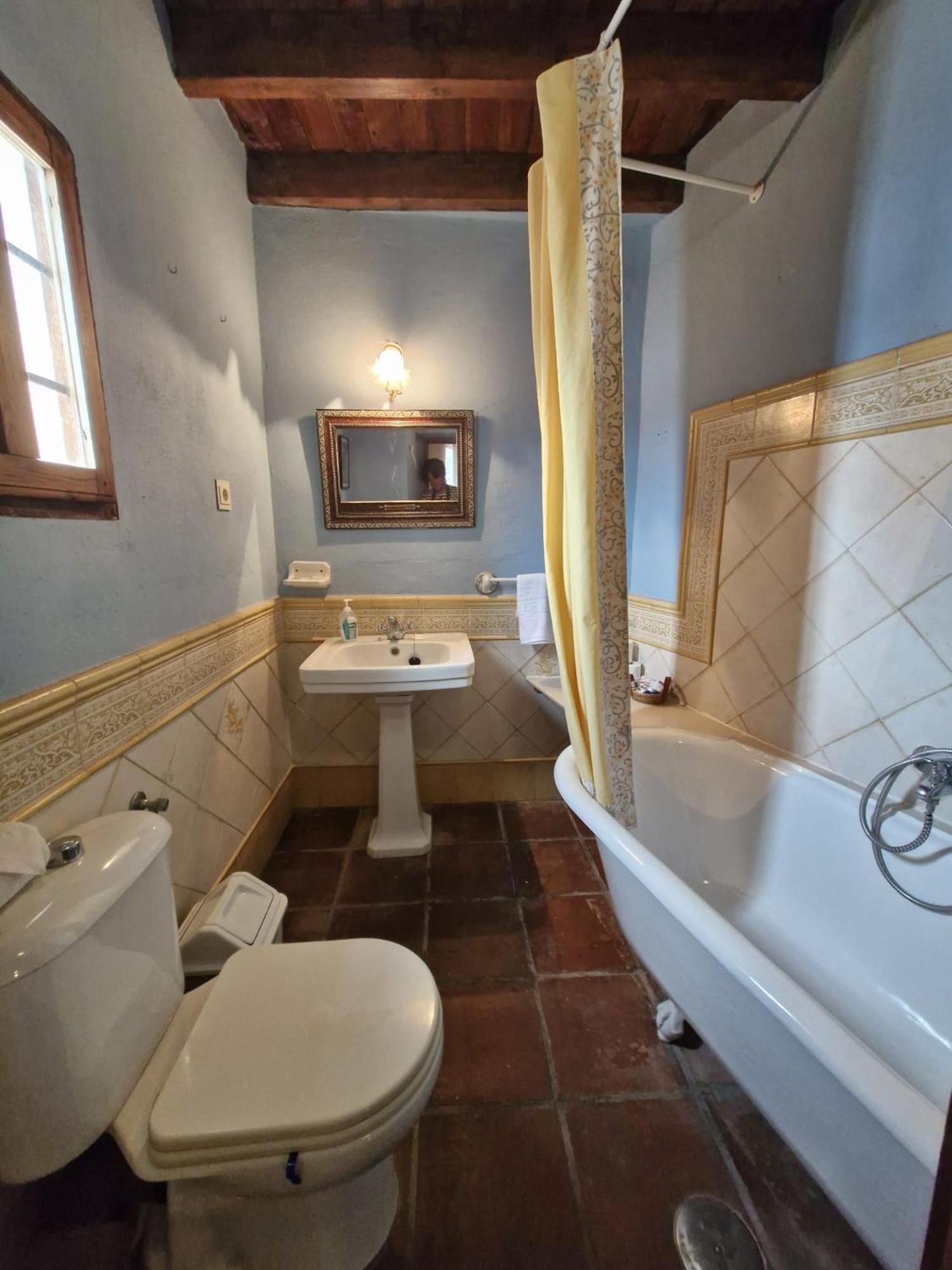 Hotel Rural Verde Oliva 코마레스 객실 사진