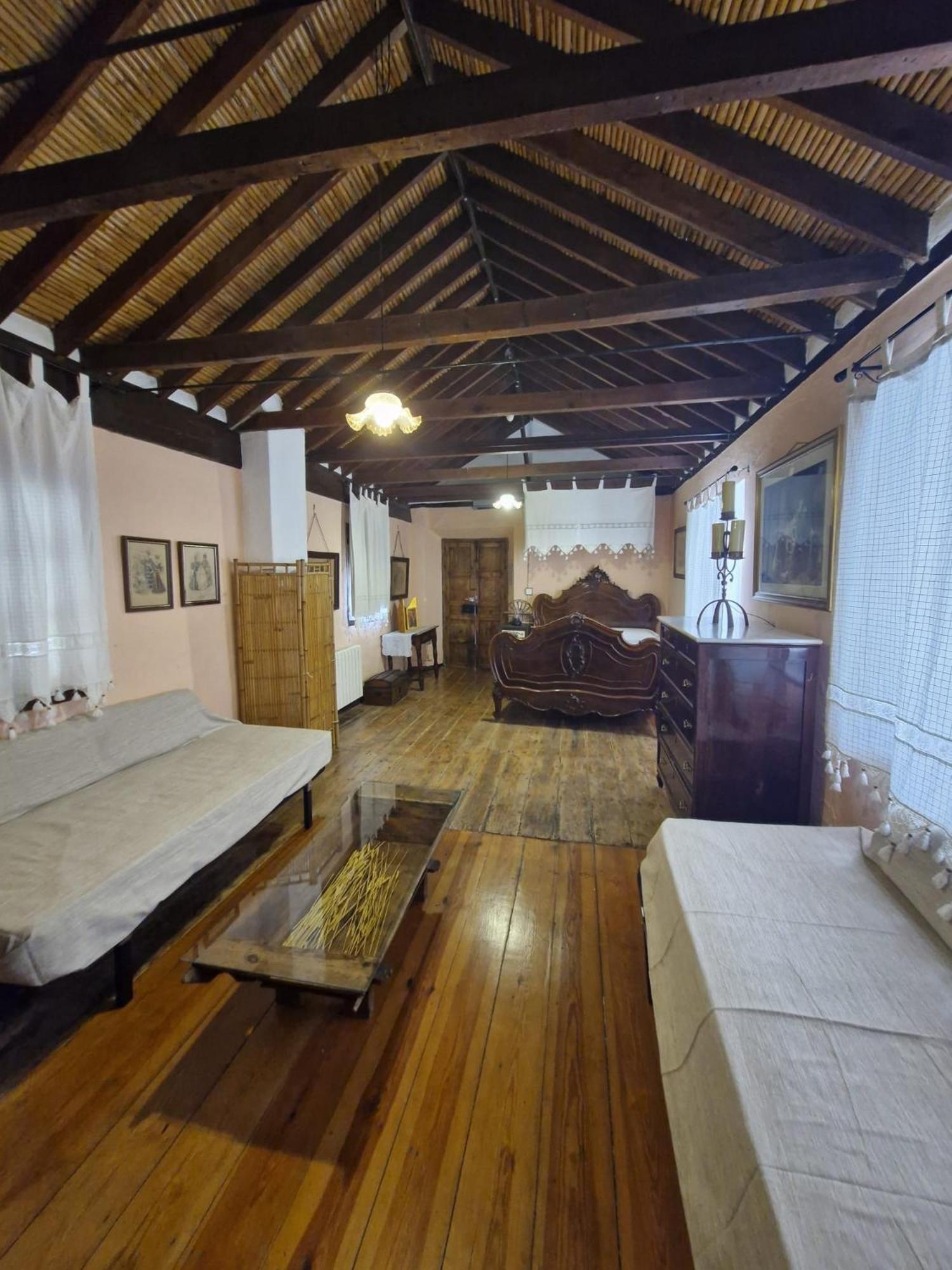 Hotel Rural Verde Oliva 코마레스 객실 사진